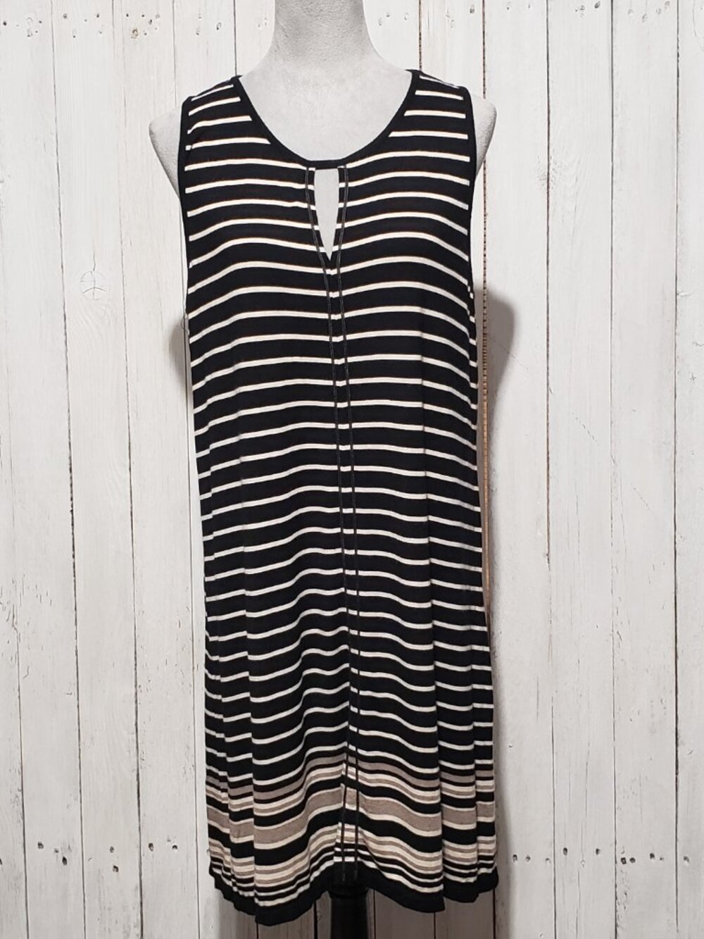 Max Studio Keyhole Shift Dress L Black Stripe Knit Casual Preppy 90s Minimalist - Picture 8 of 8